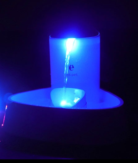 Automatic Pet Water Fountain – Quiet Circulating Dispenser for Dogs & Cats