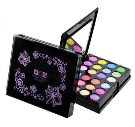 All In One Makeup Gift Kit Eyeshadow Eye Shadow Palette Blush Bronzer & Concealer